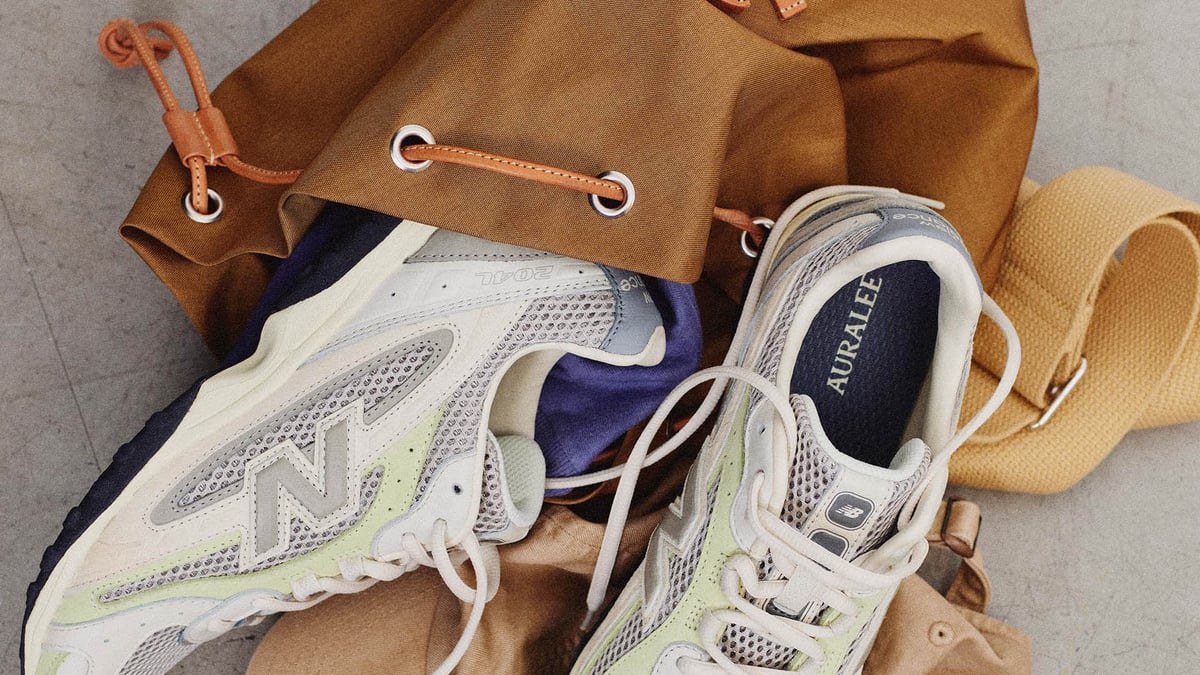 AURALEE × New Balance 204L 公式画像 (出典: Fashionsnap)