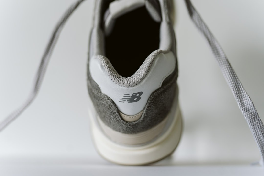 new balance sneaker minimal