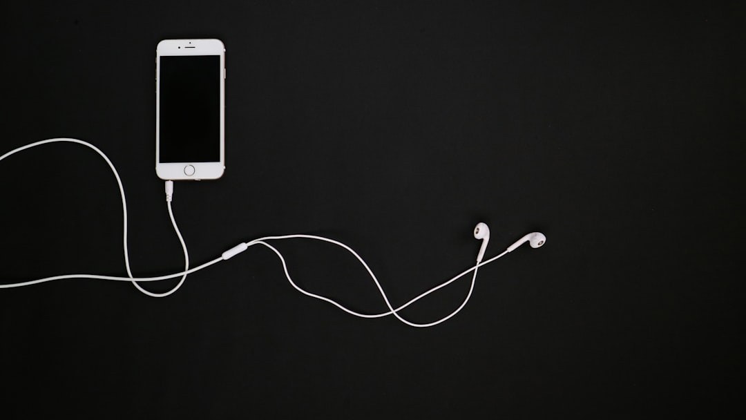 headphones music smartphone app