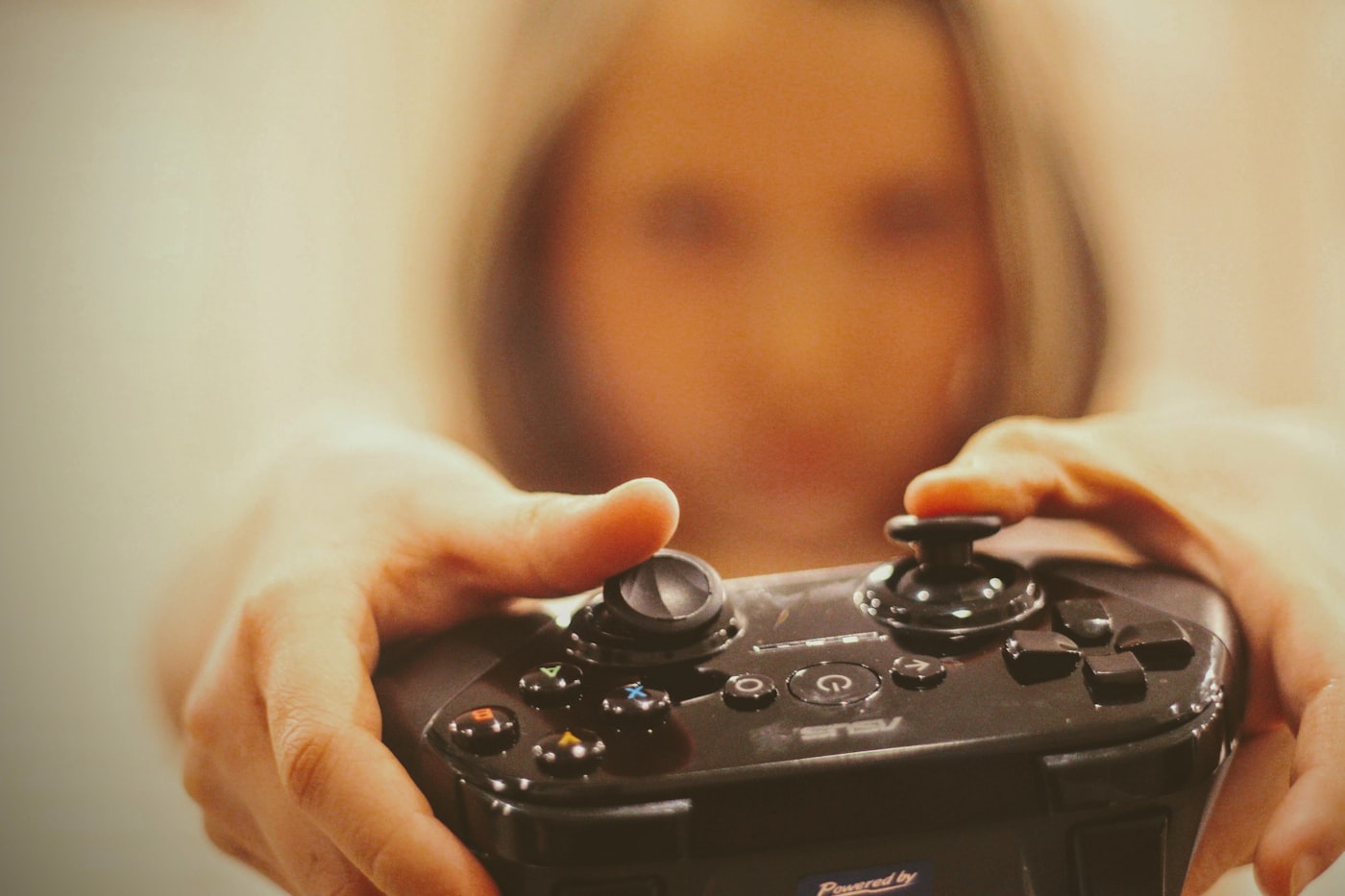 忙しくてもハマれるゲーム — 1回30分で満足できるタイトルの選び方