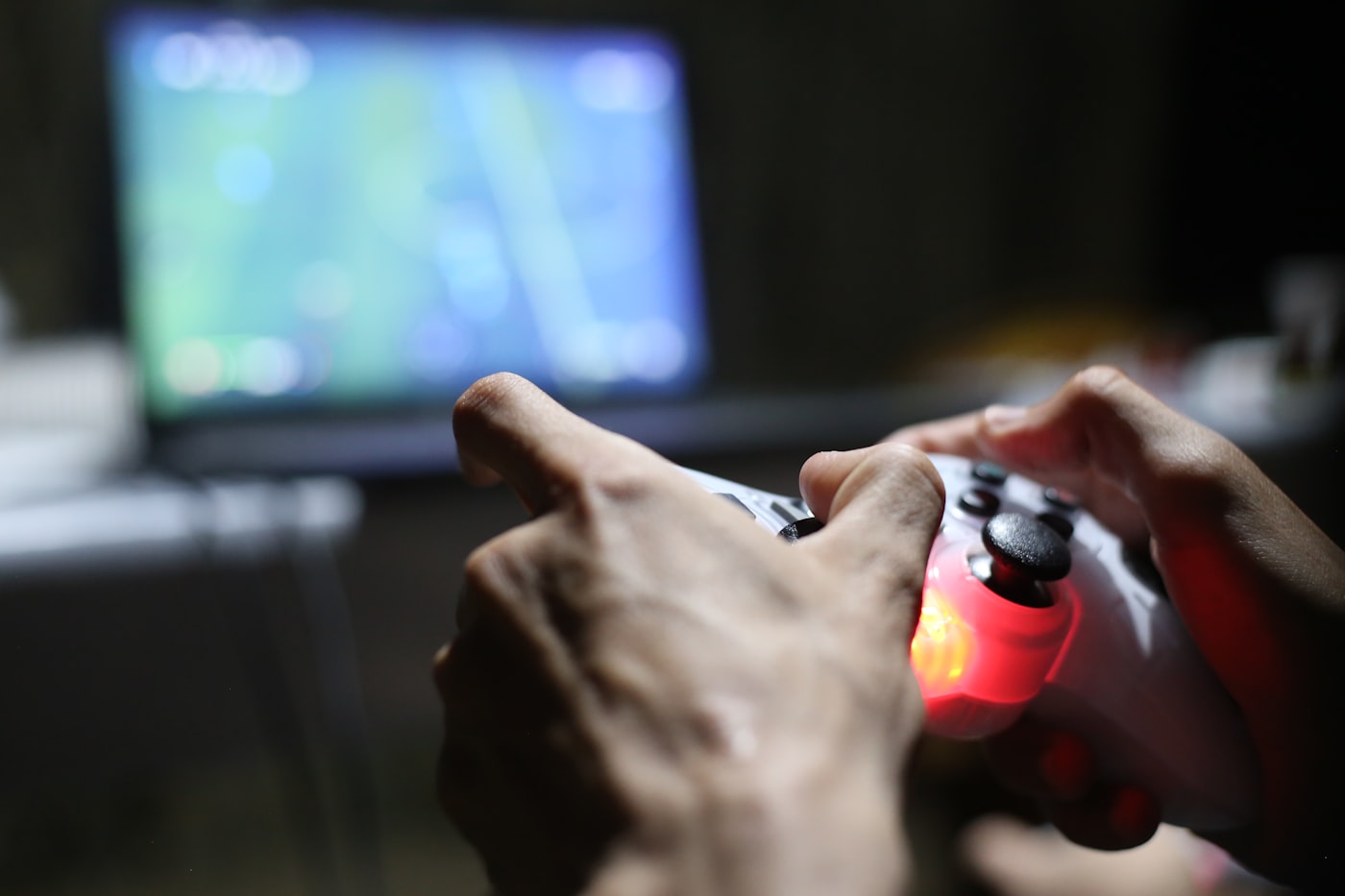 夜のゲームプレイ
