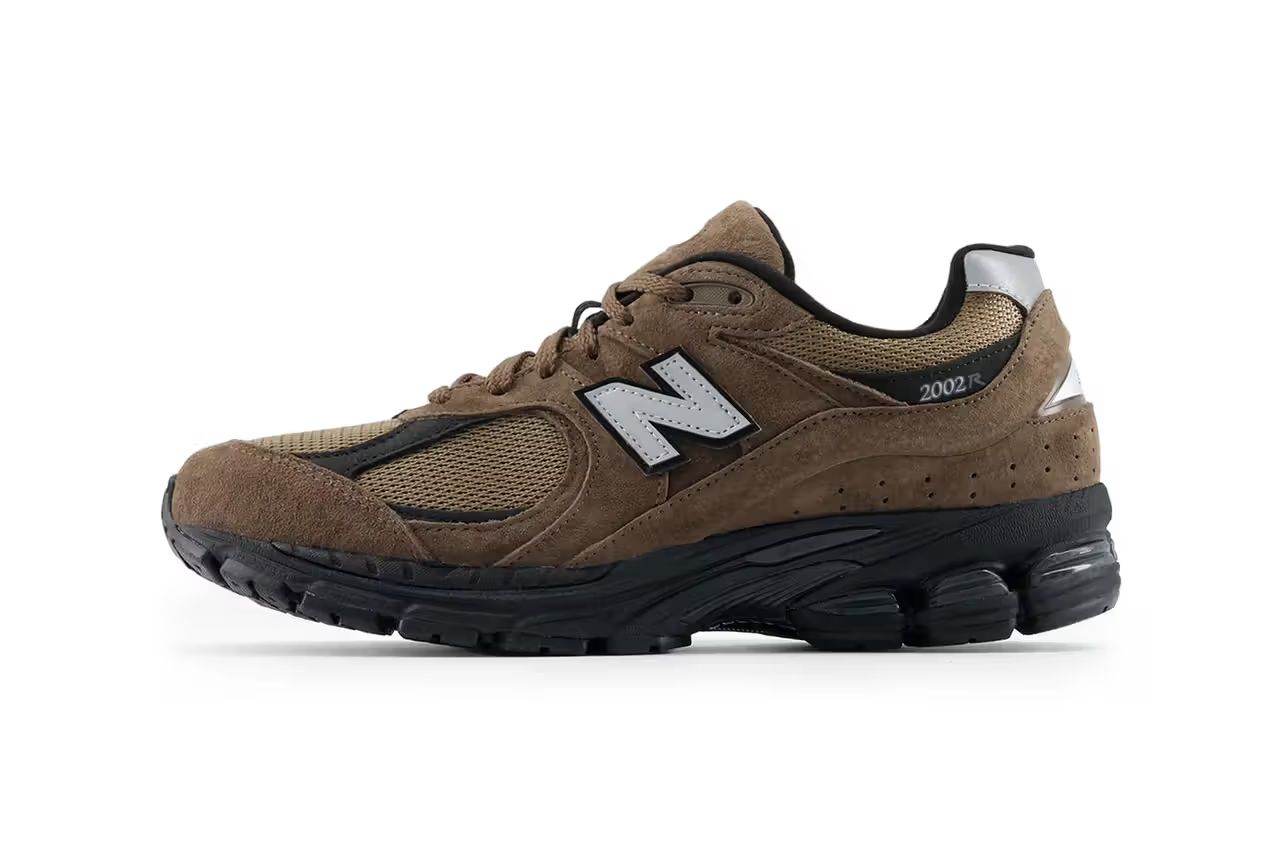 New Balance 2002R 商品画像(引用)