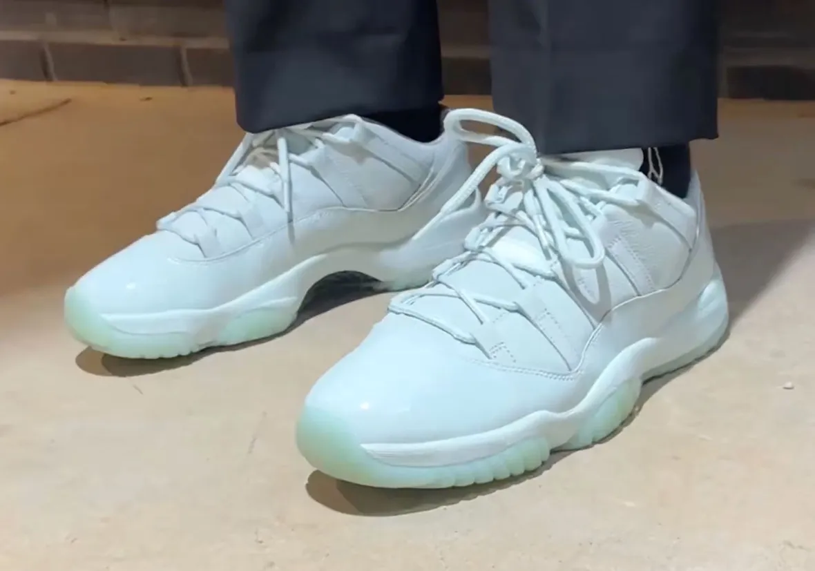 JAIDE × Air Jordan 11 Low Fiberglass IW1882-300 実物プレス画像