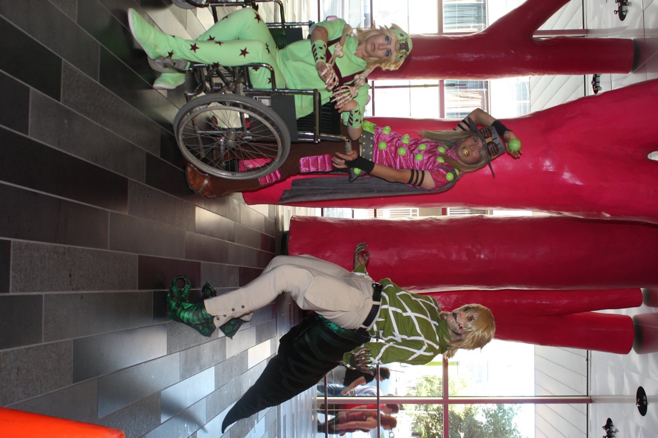 JoJo SBR コスプレ Otakuthon Wikimedia Commons