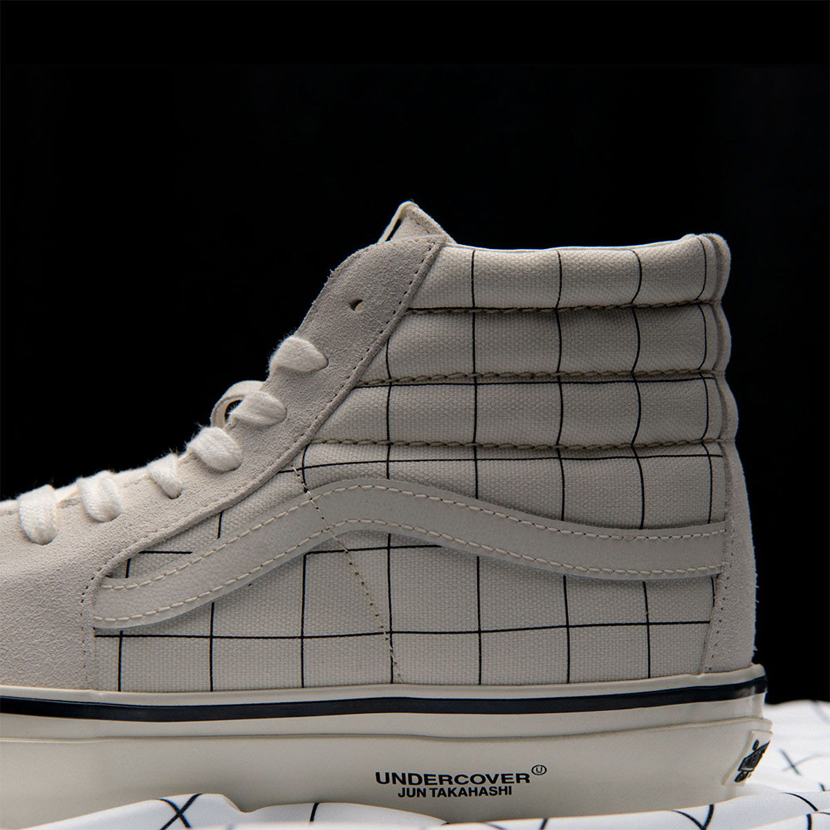 UNDERCOVER × OTW by Vans Sk8-Hi Spider Check VN000Z10C9F White 実物画像