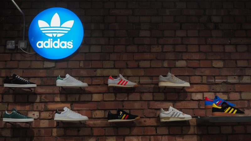 BAPE × adidas Adizero EVO SL 本日6/27発売(KJ5749 Blue Green・KJ5751 White Gold)