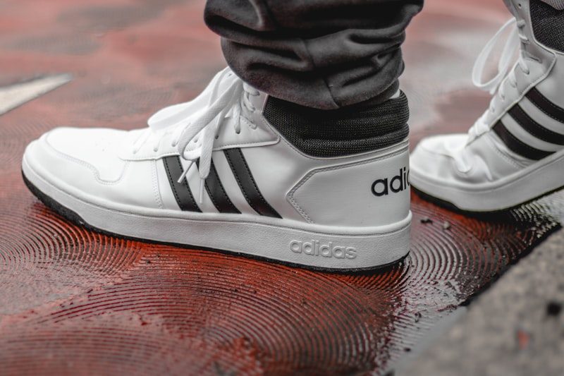 CLOT × adidas Samba Espadrille by Edison Chen 6/18発売後の入手戦略|現状価格と過去CLOTコラボとの比較